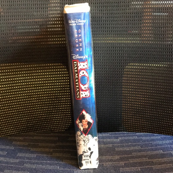 ***6 for $25*** Disney ** 101 Dalmatians ** VHS 📼 tape ~ Live action movie 🎥 - Picture 4 of 5